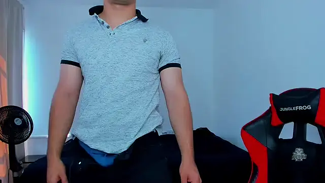 Snapshot of tanner_hard_ chatting on January 2025 04:42:01 PM tanner hard online show from January 2025 04:42:01 PM