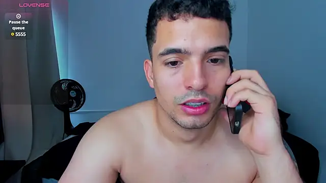 Snapshot of tanner_hard_ chatting on March 2025 02:48:01 PM tanner hard online show from March 2025 02:48:01 PM