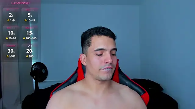 Snapshot of tanner_hard_ chatting on March 2025 08:53:02 PM tanner hard online show from March 2025 08:53:02 PM