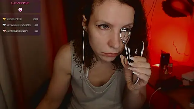 Snapshot of JohansonKatie chatting on January 2025 02:11:02 AM JohansonKatie online show from January 2025 02:11:02 AM