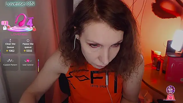 Snapshot of JohansonKatie chatting on March 2025 08:32:02 AM JohansonKatie online show from March 2025 08:32:02 AM