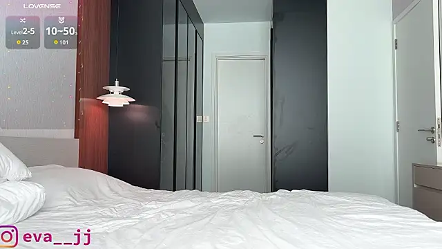 Snapshot of Eva_JJ chatting on February 2026 02:41:01 AM Eva JJ online show from February 2026 02:41:01 AM