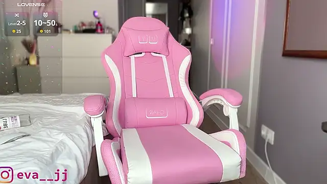 Snapshot of Eva_JJ chatting on March 2026 05:08:02 AM Eva JJ online show from March 2026 05:08:02 AM