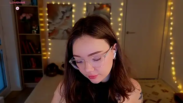 MilenaSaint online show from June 2026 03:35:02 AM