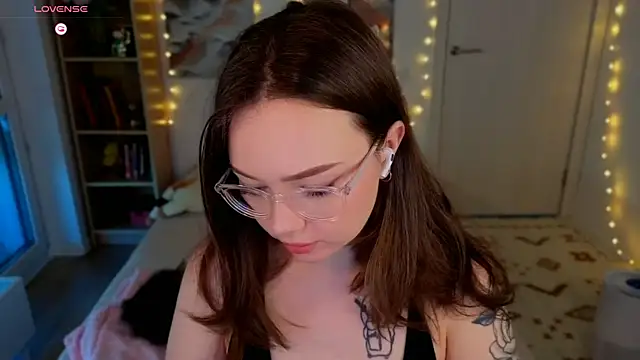 MilenaSaint online show from July 2026 03:35:02 AM