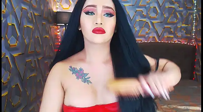 Snapshot of KylieMaxwellCaulfield_TS chatting on January 2025 02:04:01 AM KylieMaxwellCaulfield TS online show from January 2025 02:04:01 AM