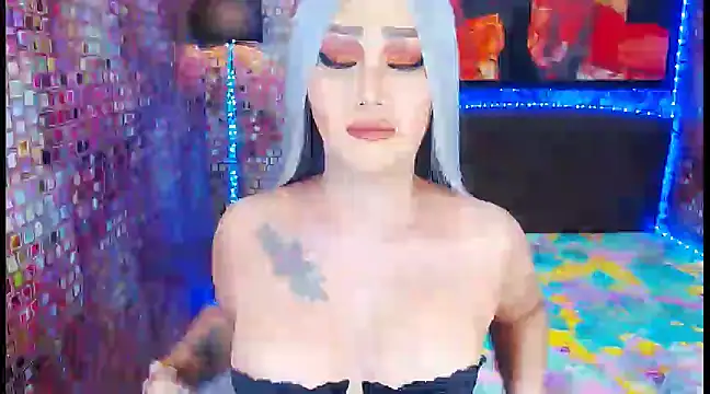 Snapshot of KylieMaxwellCaulfield_TS chatting on February 2025 04:07:02 AM KylieMaxwellCaulfield TS online show from February 2025 04:07:02 AM