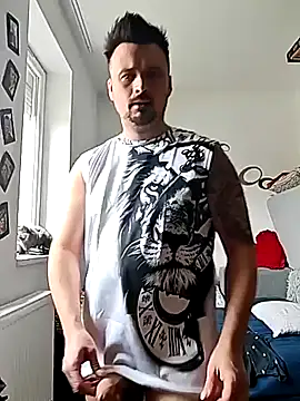 Snapshot of Luismiguel55 chatting on March 2026 09:32:02 AM Luismiguel55 online show from March 2026 09:32:02 AM