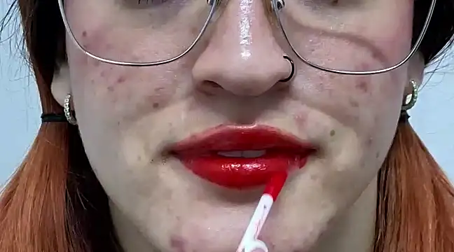 Snapshot of ninaa_fox chatting on February 2025 10:58:01 PM ninaa fox online show from February 2025 10:58:01 PM