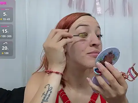 Snapshot of ninaa_fox chatting on October 2025 05:10:02 PM ninaa fox online show from October 2025 05:10:02 PM