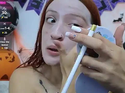 Snapshot of ninaa_fox chatting on October 2025 02:51:02 PM ninaa fox online show from October 2025 02:51:02 PM