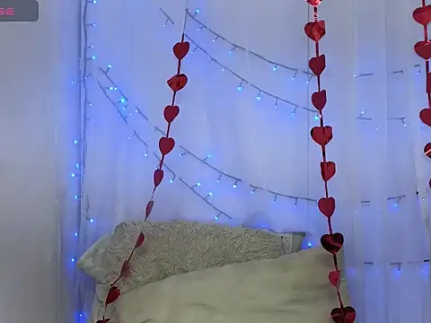 Snapshot of ninaa_fox chatting on March 2026 04:25:01 PM ninaa fox online show from March 2026 04:25:01 PM