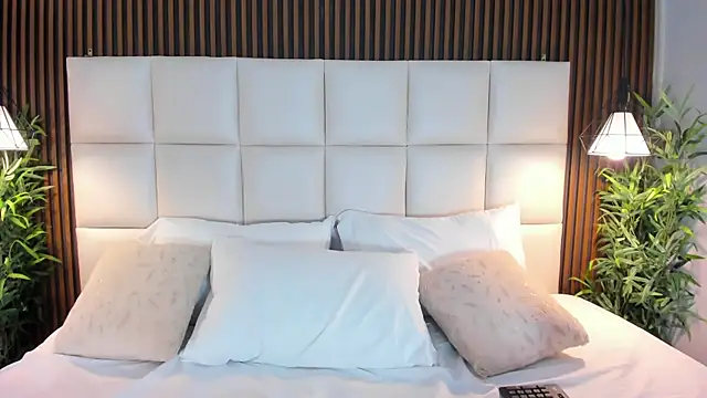 naughty flower18 online show from October 2025 10:40:02 PM