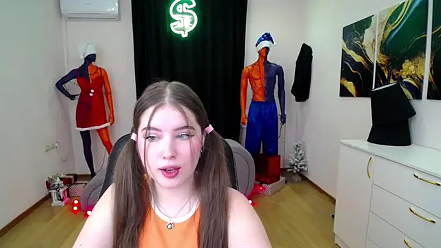 Snapshot of NicoleFoxery chatting on December 2024 06:20:02 AM NicoleFoxery online show from December 2024 06:20:02 AM