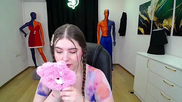 Snapshot of NicoleFoxery chatting on January 2025 06:20:02 PM NicoleFoxery online show from January 2025 06:20:02 PM