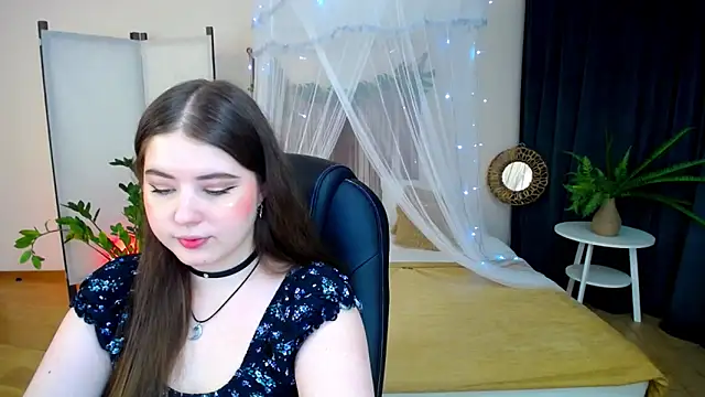 Snapshot of NicoleFoxery chatting on February 2025 06:13:01 PM NicoleFoxery online show from February 2025 06:13:01 PM