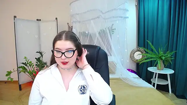 Snapshot of NicoleFoxery chatting on March 2025 09:32:02 PM NicoleFoxery online show from March 2025 09:32:02 PM