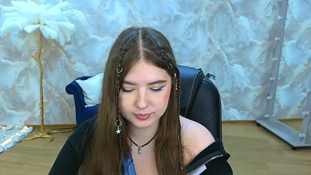 Snapshot of NicoleFoxery chatting on September 2025 06:19:02 PM NicoleFoxery online show from September 2025 06:19:02 PM