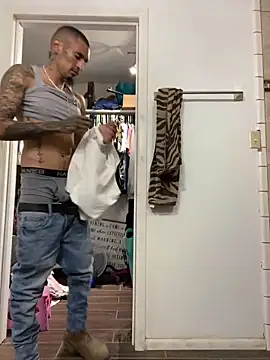 Snapshot of Prettyboiflaco chatting on December 2024 09:22:01 PM Prettyboiflaco online show from December 2024 09:22:01 PM