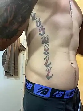 Snapshot of Prettyboiflaco chatting on December 2024 02:35:02 AM Prettyboiflaco online show from December 2024 02:35:02 AM