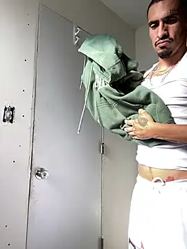 Snapshot of Prettyboiflaco chatting on February 2025 04:14:01 PM Prettyboiflaco online show from February 2025 04:14:01 PM