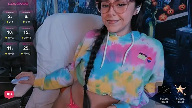 Evie-Luna online show from October 2025 11:20:02 PM