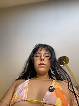 Snapshot of Evie-Luna chatting on July 2026 07:49:02 PM Evie-Luna online show from July 2026 07:49:02 PM
