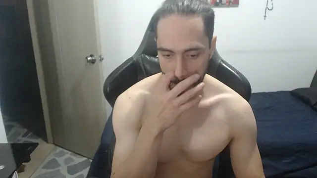 samuelgarcia  online show from December 2025 07:47:02 AM