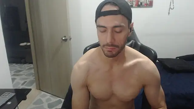 samuelgarcia  online show from December 2025 09:39:02 AM