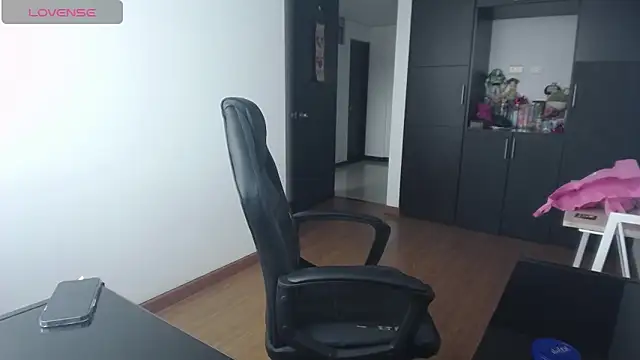 Snapshot of michell_fun23 chatting on September 2025 04:34:02 PM michell fun23 online show from September 2025 04:34:02 PM