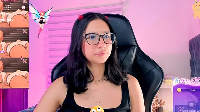 Snapshot of Luniverse chatting on January 2025 07:57:01 PM Luniverse online show from January 2025 07:57:01 PM