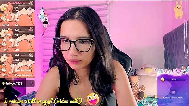 Snapshot of Luniverse chatting on January 2025 11:10:02 PM Luniverse online show from January 2025 11:10:02 PM