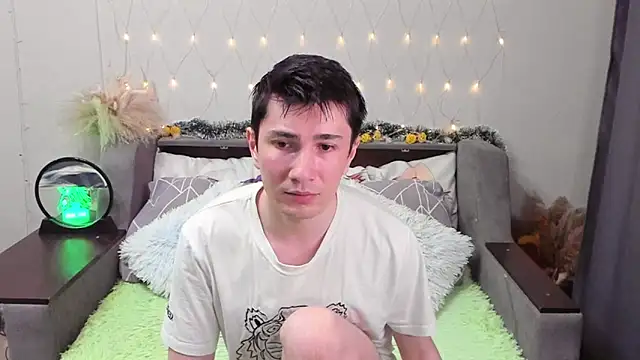 Yumi steve online show from September 2025 02:15:02 AM