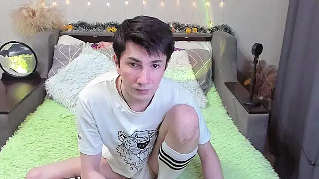 Yumi steve online show from November 2025 03:55:01 PM