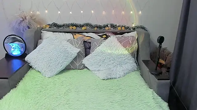 Yumi steve online show from December 2025 04:11:01 PM