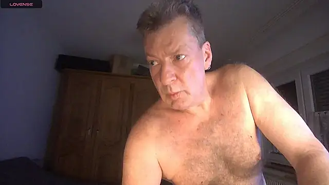 Snapshot of iliebetights chatting on January 2026 06:57:01 PM iliebetights online show from January 2026 06:57:01 PM