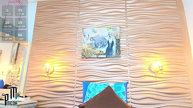 mia pineda online show from September 2025 09:05:01 PM