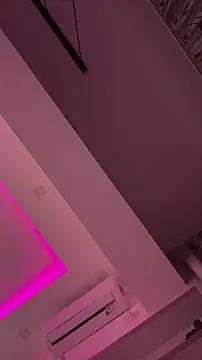 Snapshot of mollyxxx chatting on April 2026 02:44:01 AM mollyxxx online show from April 2026 02:44:01 AM