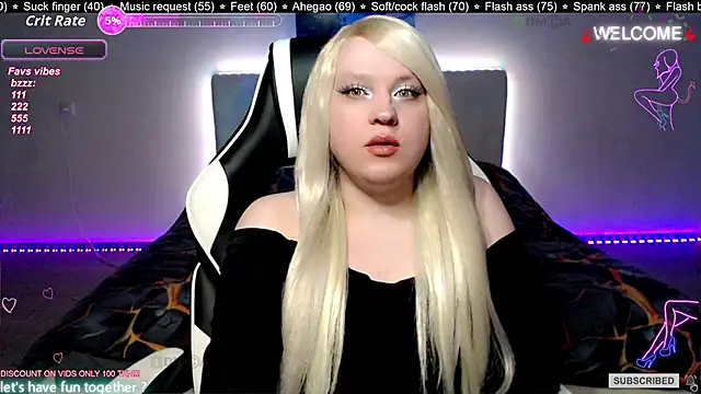 camsmiley online show from December 2025 08:49:02 PM