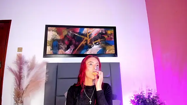 Snapshot of JupiteFox chatting on October 2025 01:02:02 AM JupiteFox online show from October 2025 01:02:02 AM