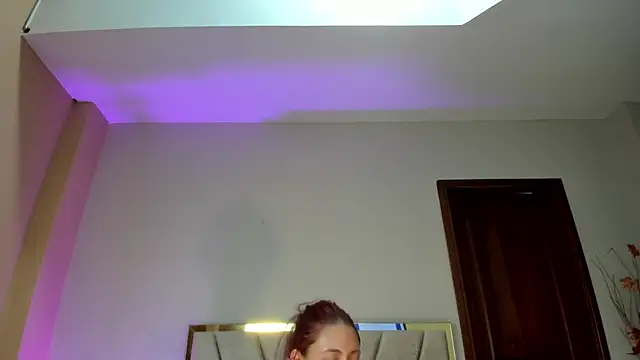 Snapshot of JupiteFox chatting on April 2026 12:55:01 AM JupiteFox online show from April 2026 12:55:01 AM