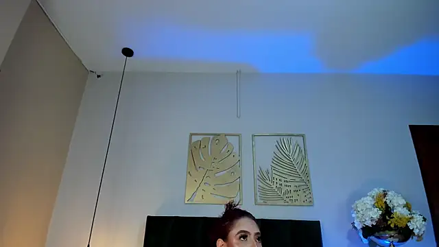 Snapshot of JupiteFox chatting on April 2026 01:05:02 AM JupiteFox online show from April 2026 01:05:02 AM