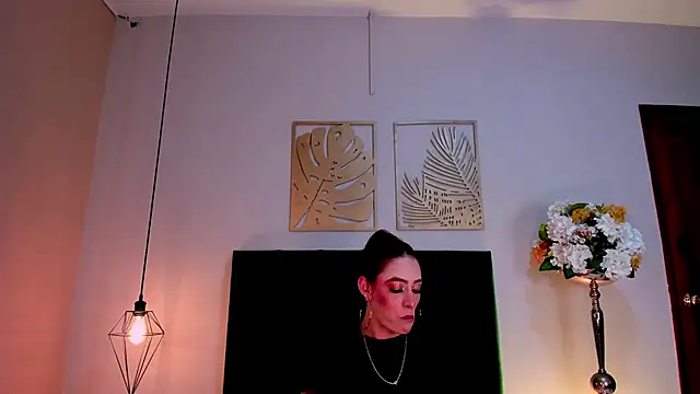 Snapshot of JupiteFox chatting on April 2026 12:45:01 AM JupiteFox online show from April 2026 12:45:01 AM