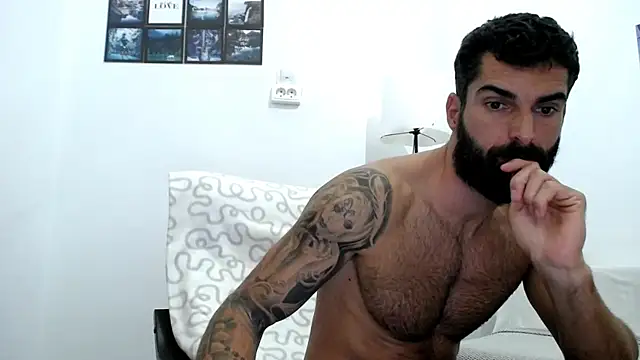 Snapshot of Verycutex chatting on October 2025 07:58:01 AM Verycutex online show from October 2025 07:58:01 AM