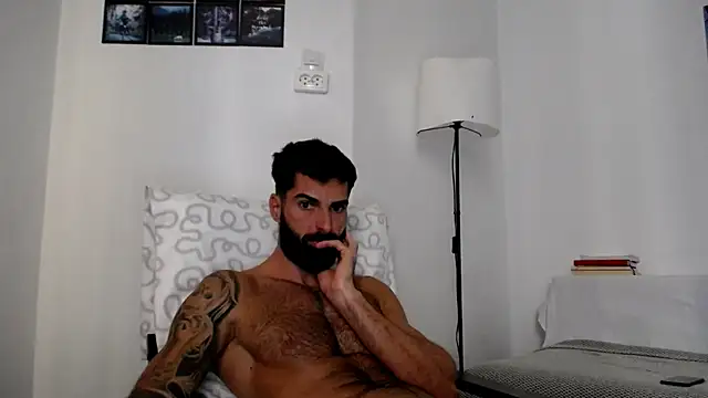 Snapshot of Verycutex chatting on October 2025 08:48:01 AM Verycutex online show from October 2025 08:48:01 AM