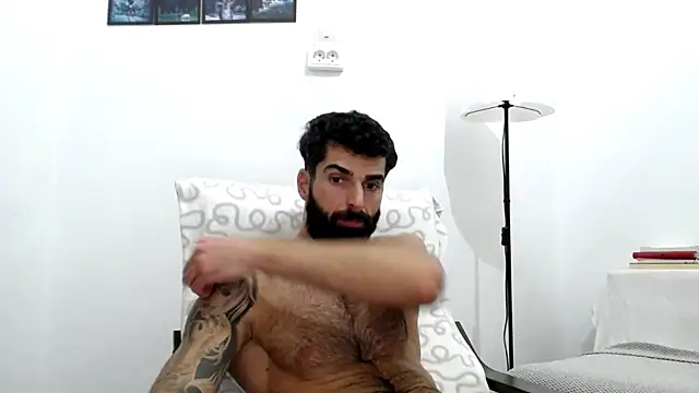 Snapshot of Verycutex chatting on December 2025 12:47:02 PM Verycutex online show from December 2025 12:47:02 PM