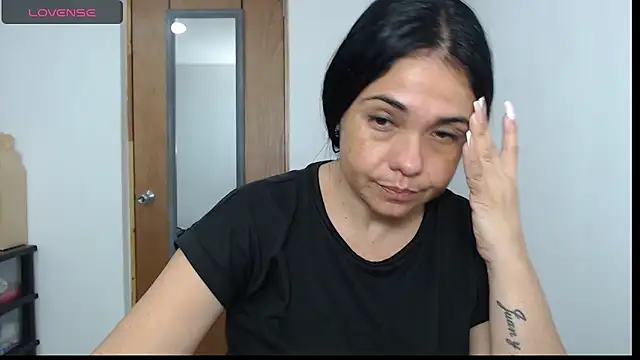 selena ferri online show from December 2025 01:15:02 AM