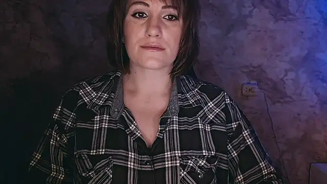 Snapshot of _letty_ chatting on January 2025 09:41:02 PM  letty  online show from January 2025 09:41:02 PM