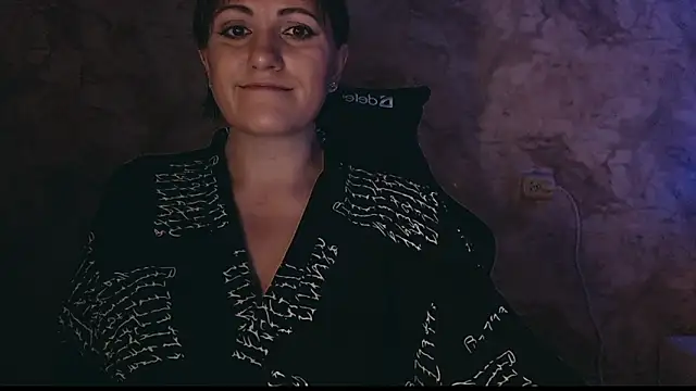 Snapshot of _letty_ chatting on March 2025 01:36:02 AM  letty  online show from March 2025 01:36:02 AM