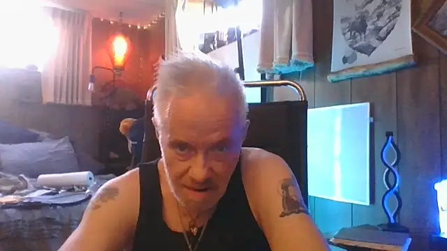 Makowboy online show from February 2026 06:26:02 PM